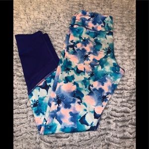 ⚡️⚡️Floral Athletic Leggings⚡️⚡️